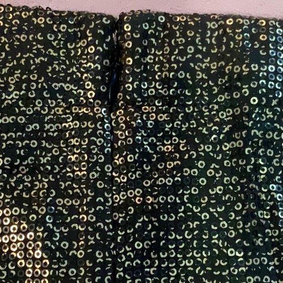 NWT GUESS Los Angeles Mini Sequin Gold Skirt Sz 8 MINI SEQUINS Z46 - Picture 7 of 7